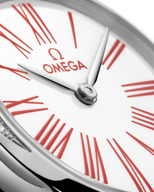 omega-de-ville-mini-tresor-quartz-26-mm-42817266004003-portrait-2-e3a556.png