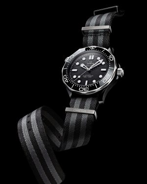 omega-seamaster-diver-300m-co-axial-master-chronometer-43-5-mm-21092442001002-portrait-2-10b3c3.jpg